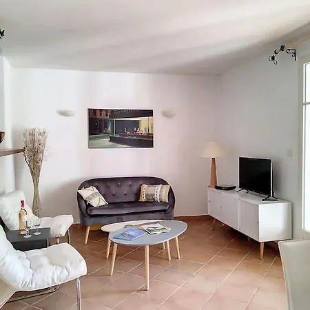 Le Green Apartment